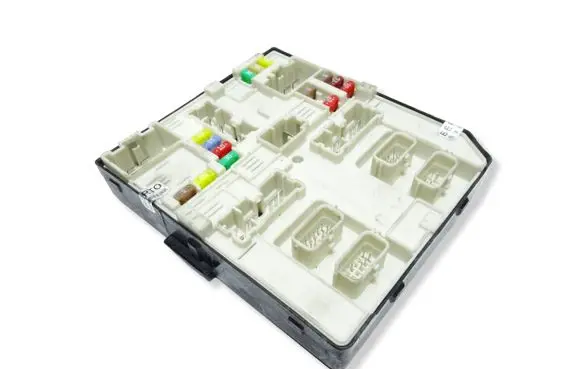 Renault Master III Fuse module 284B69681R USM2010 2591550768