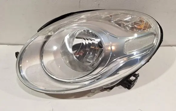 Fiat 500L Headlight/headlamp