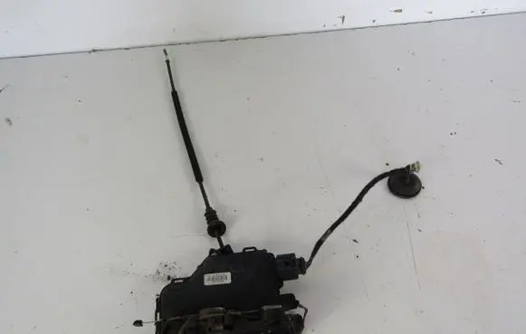 Skoda Fabia Mk1 (6Y) Front door lock 3B1837016