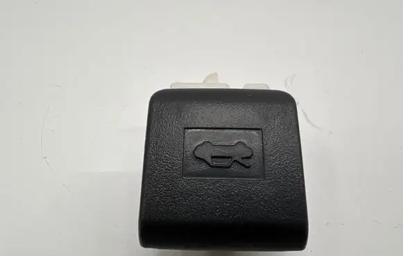 Toyota Hilux VIII Engine bonnet (hood) release handle 
