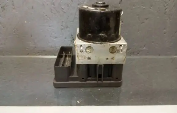 Volvo S40 ABS Pump 00001251E3 30736589A 10096004233