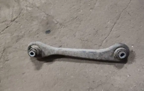 Volkswagen Touran I Rear control arm