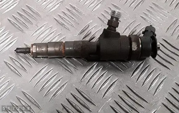 Peugeot 2008 I Fuel injector 0445110339