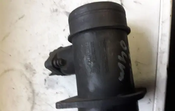 Skoda Superb B5 (3U) Mass air flow meter 0281002463