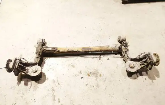 Opel Astra H Rear subframe 