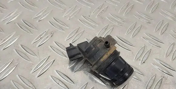 Toyota Prius (XW30) Windscreen/windshield washer pump 8533060180