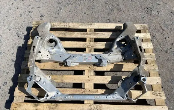 BMW 1 E81 E87 Front axle beam 