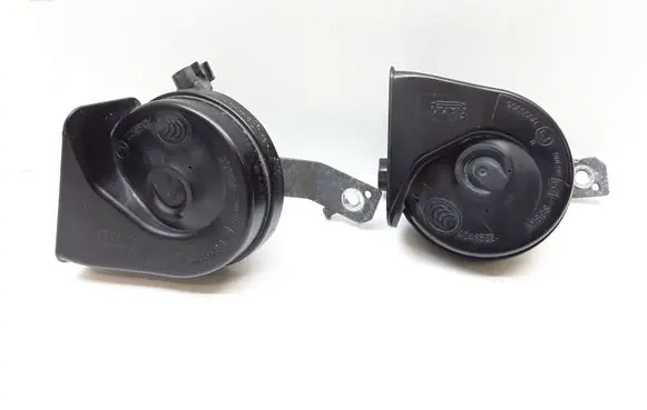 Volvo S80 Horn signal 08635072 08635071