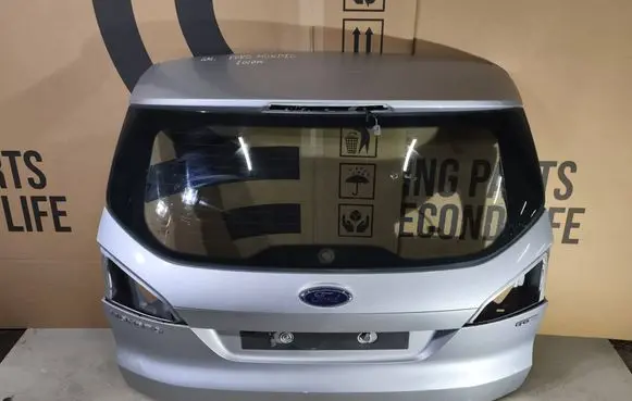 Ford Mondeo MK IV Tailgate/trunk/boot lid