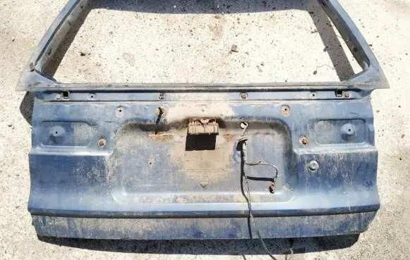 Mitsubishi Space Runner Tailgate/trunk/boot lid melynas