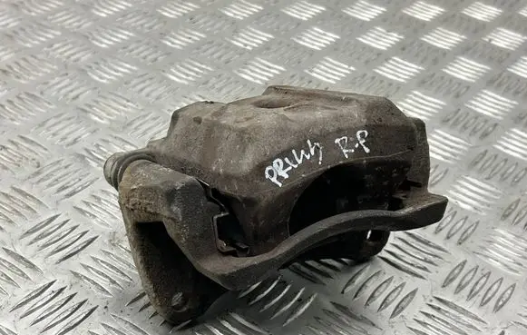 Toyota Prius (XW20) Front brake caliper