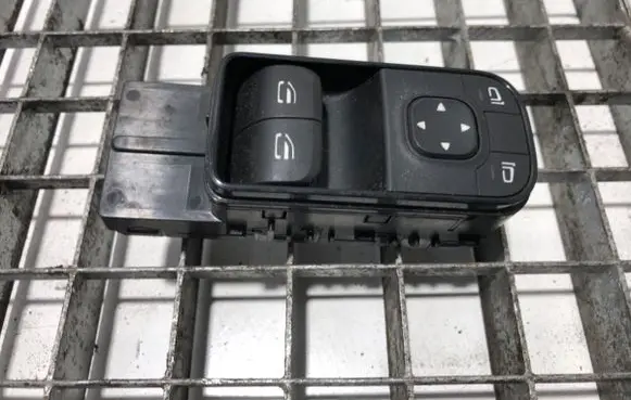 Mercedes-Benz Sprinter W906 Electric window control switch A9079054607
