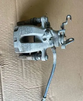 Skoda Octavia Mk3 (5E) Rear brake caliper 5Q0615424A