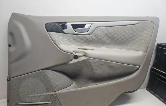 Volvo S60 Front door card panel trim 39990564