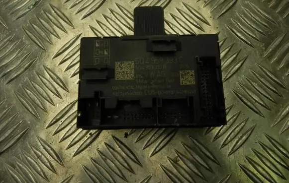 Volkswagen Golf VII Door control unit/module 5Q4959393C G2380