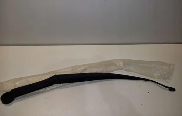Hyundai i10 Front wiper blade arm 98321B9000
