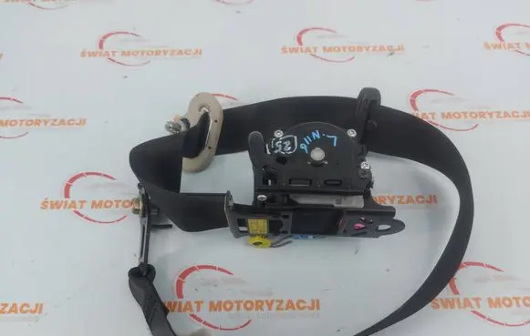 Mazda 3 III Front seatbelt TKAH2EH958