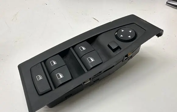 BMW 2 F46 Electric window control switch 9297347