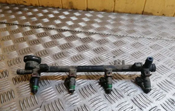 Renault Scenic II - Grand scenic II Fuel injectors set 7700107405