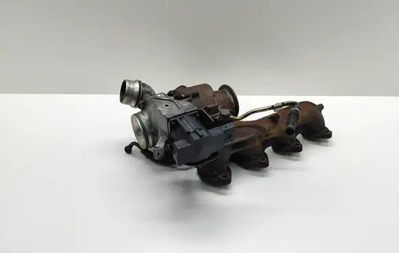 BMW 5 E60 E61 Turbo 724779 7810182 781018203