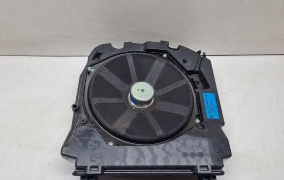 BMW 5 F10 F11 Subwoofer speaker 9169685 65139169685