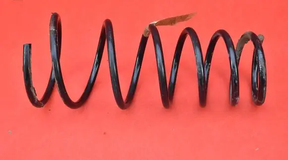 Ford Mondeo MK II Rear coil spring
