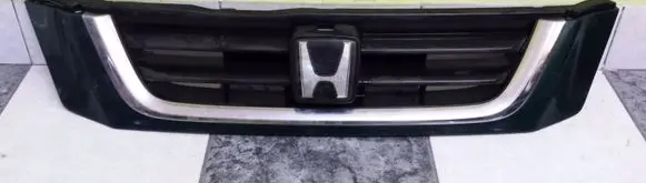 Honda CR-V Front bumper upper radiator grill