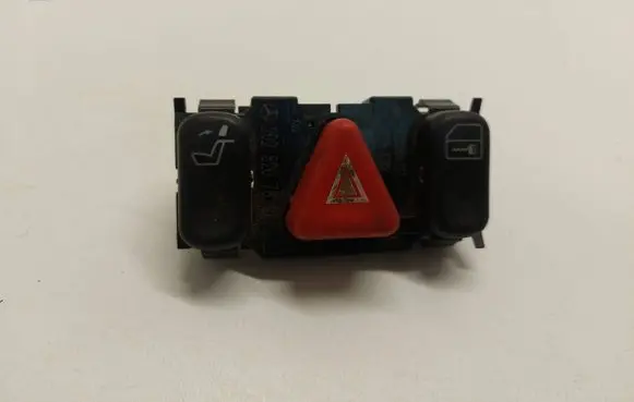 Mercedes-Benz C W202 Hazard light switch 2028207810 501268177