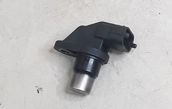 Volvo S60 Camshaft speed sensor 8631533 0232103033