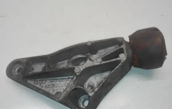 Audi A6 S6 C6 4F Engine mounting bracket 4F0199343K