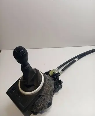 Renault Twingo III Gear shifter/selector A4532601700