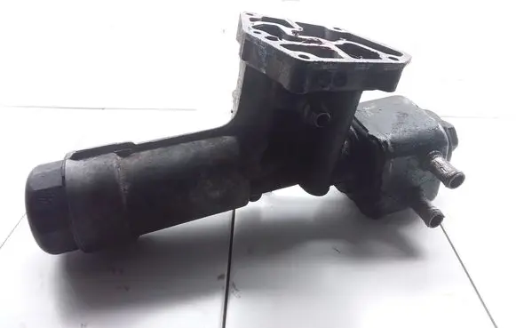 Volkswagen Sharan Oil filter mounting bracket 038115389C 038115466