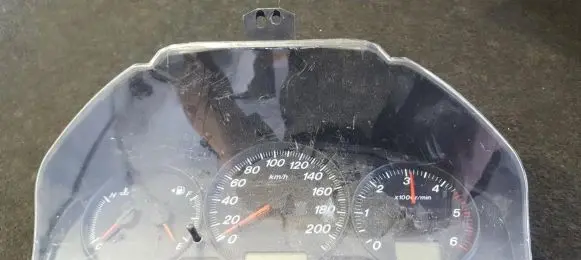 Mazda MPV Speedometer (instrument cluster) 1575107500
