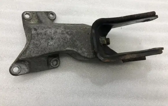 Suzuki Liana Other engine bay part