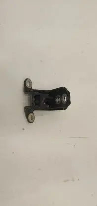 Nissan Leaf II (ZE1) Rear door upper hinge