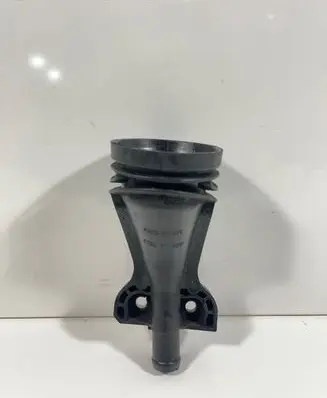 Nissan X-Trail T31 Oil breather separator 8200811571 8200611469