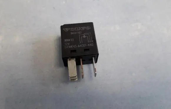Volvo S70 V70 V70 XC Other relay 9441161 a4001-x40