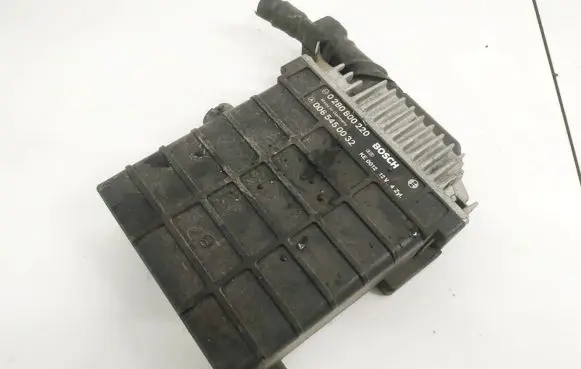 Mercedes-Benz 190 W201 Engine control unit/module 0280800220 0065450032