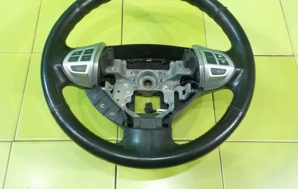 Peugeot 4007 Steering wheel XP19