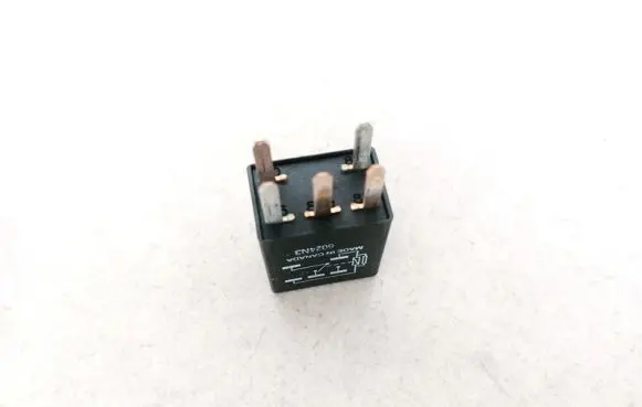 Chrysler 300 - 300C Other relay 05269988AA 21911C