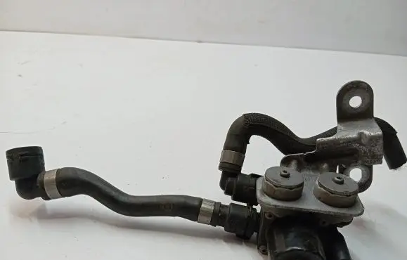 BMW X5 F15 Coolant heater control valve 1147412226