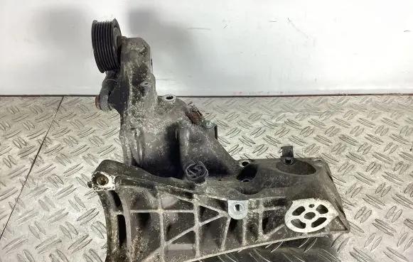 Porsche Cayenne (9PA) Engine mounting bracket 9481022135R 94810211900