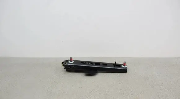 Volvo XC90 Seat belt height adjuster 31332261