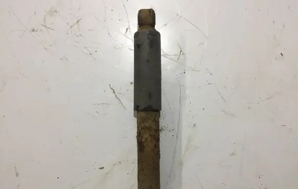 Rear shock absorber/damper