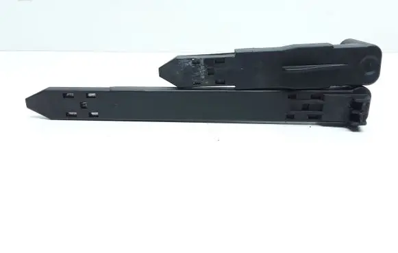 Volvo XC60 Headlight/headlamp mounting bracket 30763154 30763155 89075547