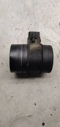Volkswagen PASSAT B6 Mass air flow meter 0281002461