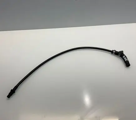 Mercedes-Benz E W211 Engine coolant pipe/hose A2115010425 2115010425