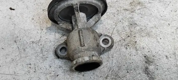 Skoda Fabia Mk1 (6Y) EGR valve 038131501C