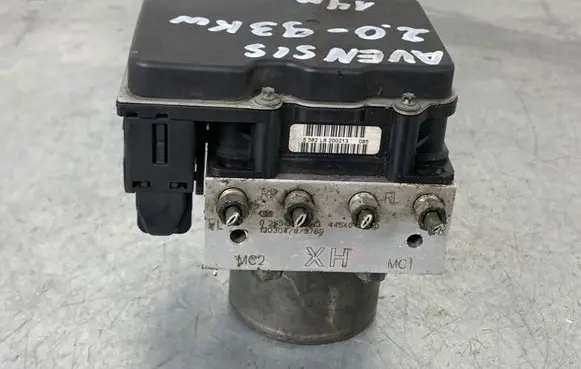 Toyota Avensis T270 ABS Pump 0265952119 30225T24 5582L8200213