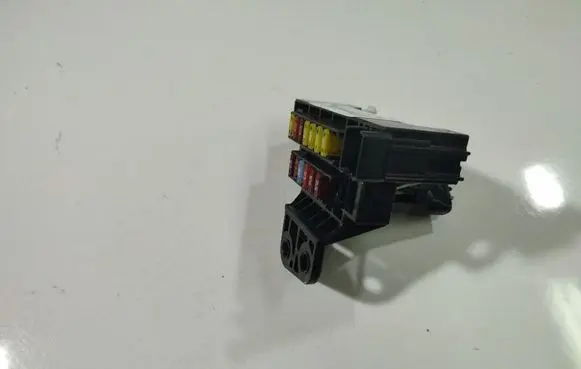 Toyota Avensis T250 Fuse box set 